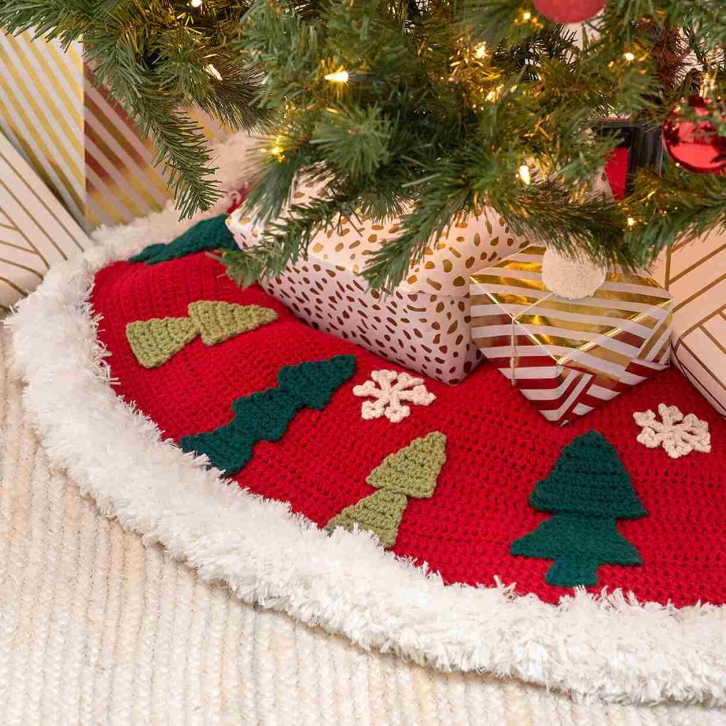 Joyous Tree Skirt