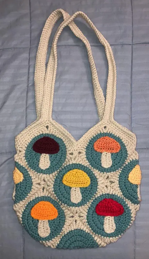 Mushroom Tote bag- free crochet pattern - ravelry- pdf download_
