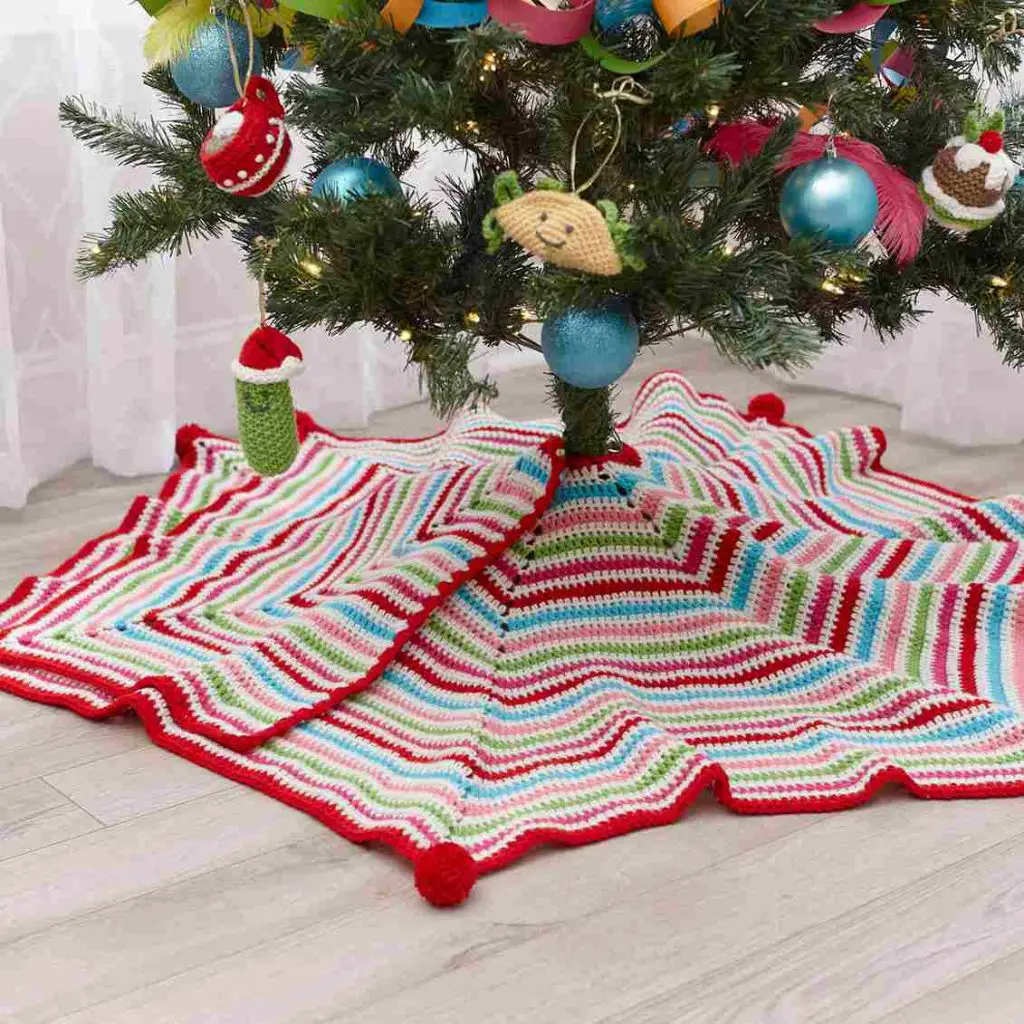 Pompom Trimmed Tree Skirt-Free Crochet Pattern- _