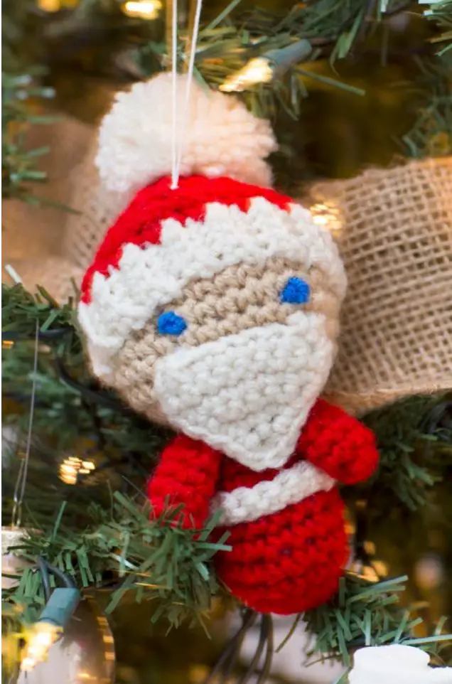 Amigurumi Santa Ornaments- free crochet pattern_
