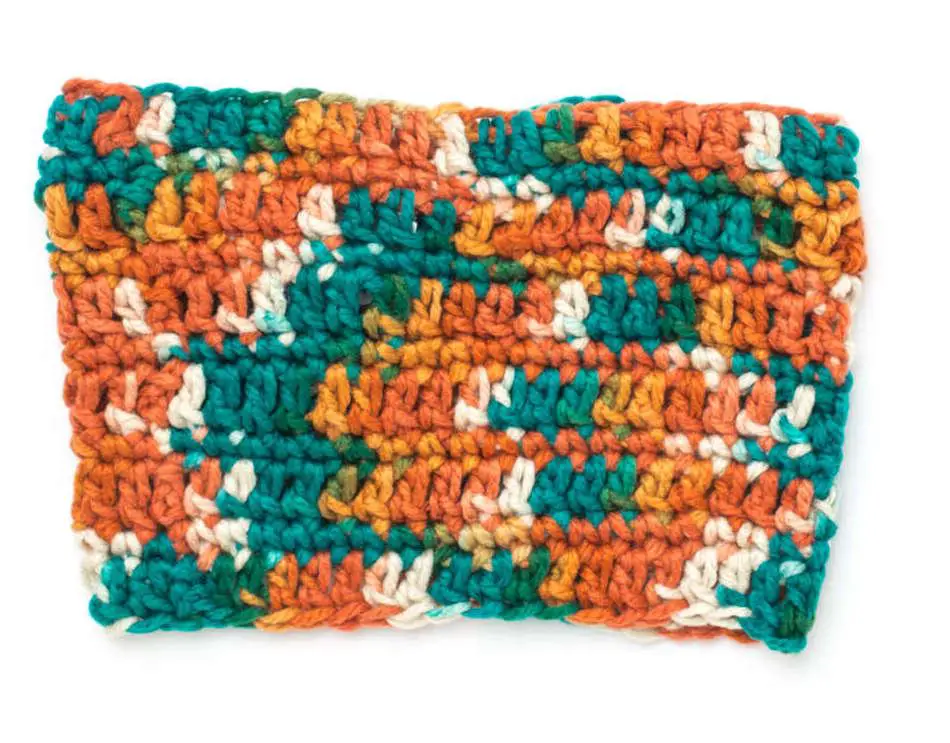 Free Crochet Pattern:- Basic Crochet Cowl
