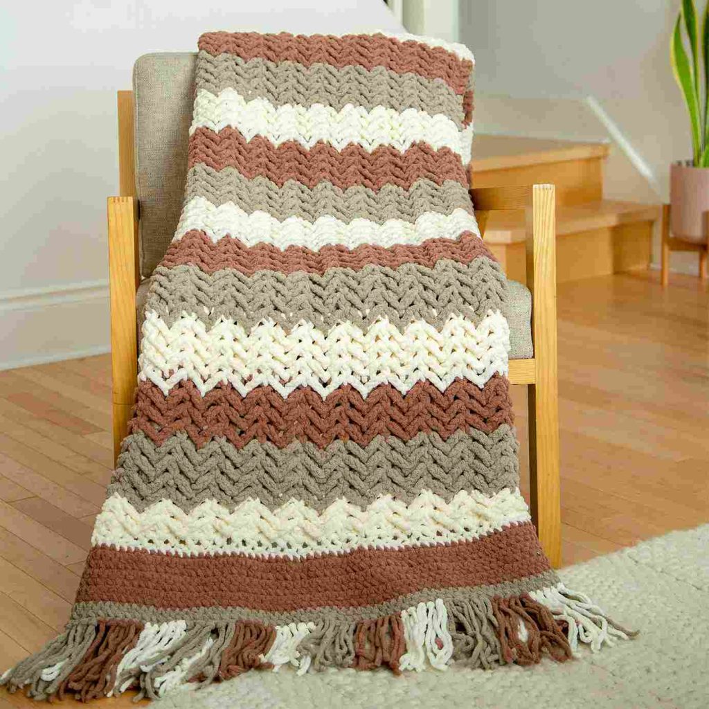 Herringbone Crochet Blanket - free crochet pattern_