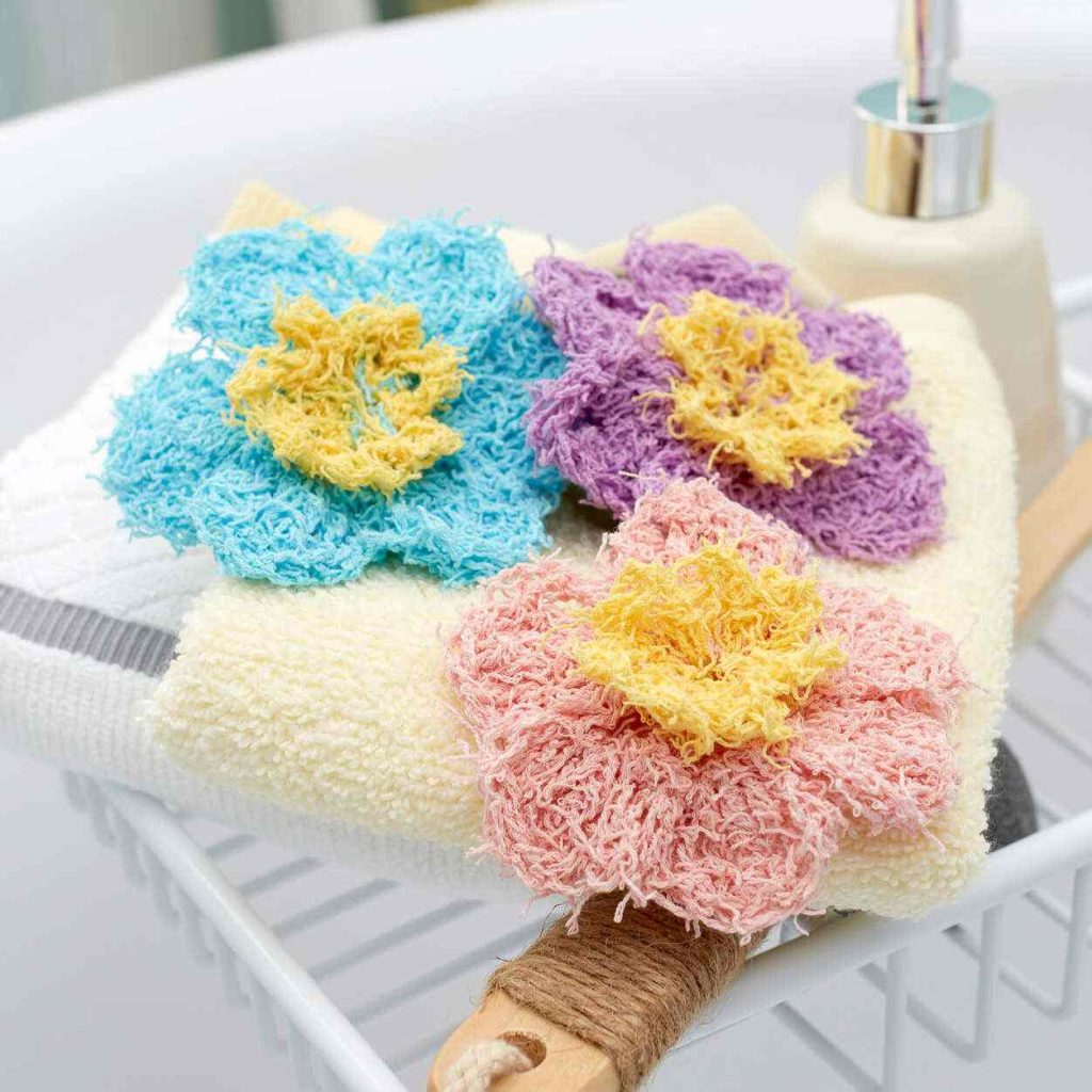 Two-color Small Flowers Scrubbies - Free Crochet Pattern