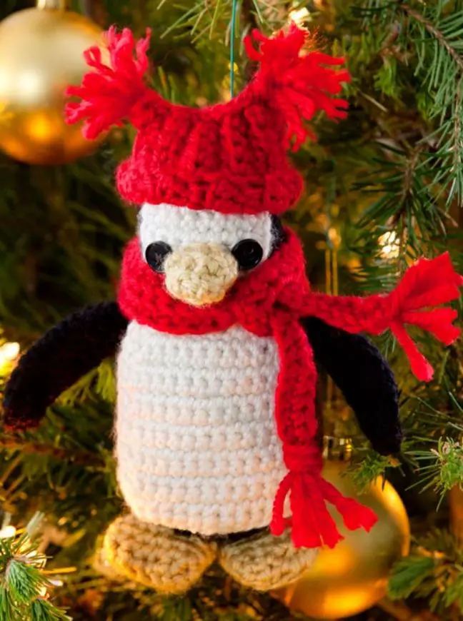 Little Penguin Ornament - Free Crochet Pattern