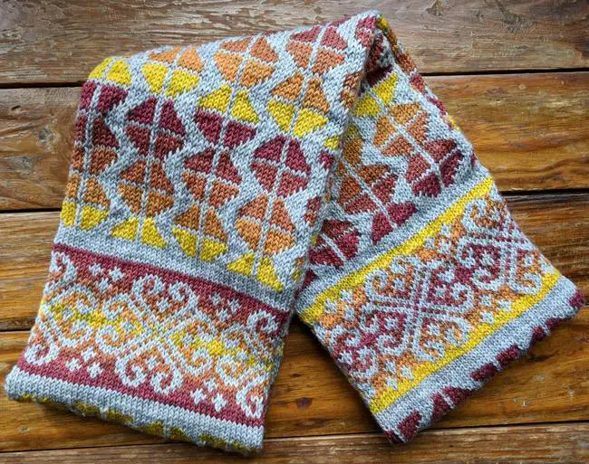Autumn Sunset Cowl - Free Knitting Pattern