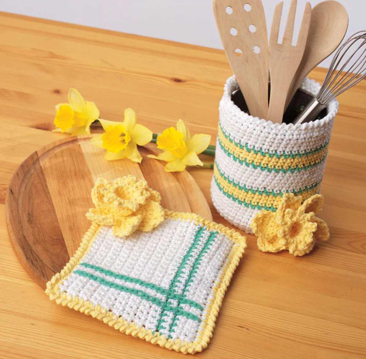 Springtime Accessories - Free Crochet Pattern
