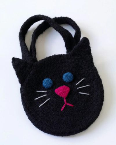 Felted Black Cat Bag - Free Crochet Pattern