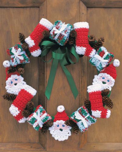 Merry Christmas Wreath - free crochet pattern