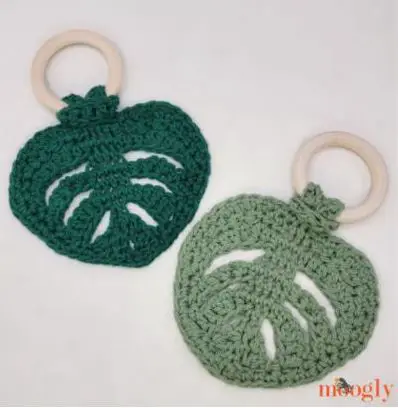 Little Monstera Teething Ring - Free Crochet Pattern