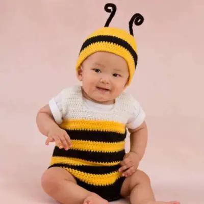 Little Baby Bee Playsuit and Hat - Free Crochet Pattern